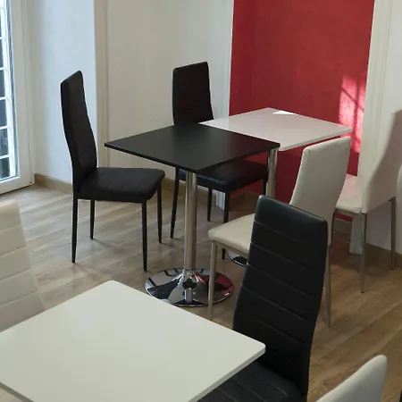 La Breccia A Porta Pia Bed & Breakfast Řím