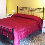 فندق مبيت وإفطار La Breccia A Porta Pia