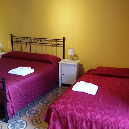 La Breccia A Porta Pia Panzió 4*