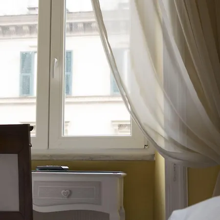 Bed & Breakfast La Breccia A Porta Pia