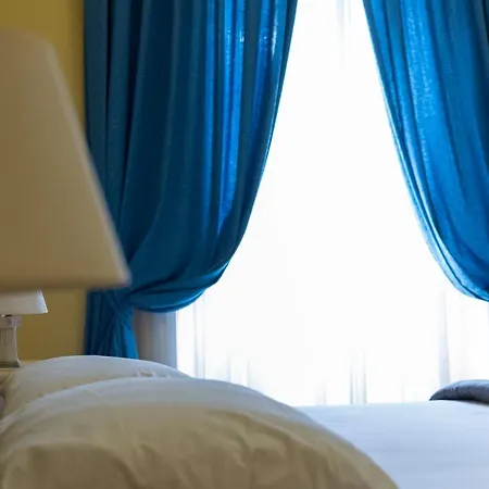 La Breccia A Porta Pia Bed & Breakfast Roma