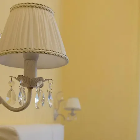 Bed & Breakfast La Breccia A Porta Pia 3*