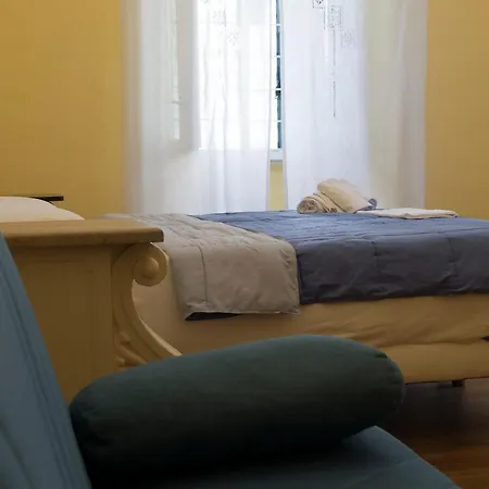 La Breccia A Porta Pia Bed & Breakfast