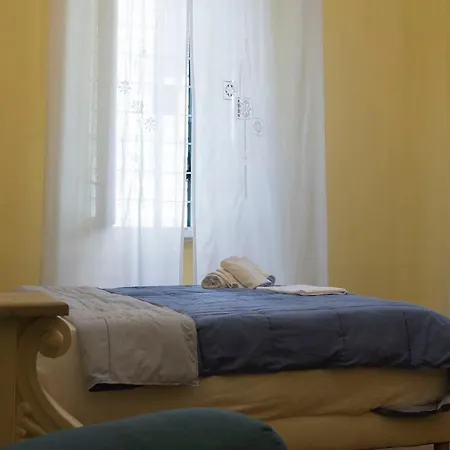 La Breccia A Porta Pia Bed & Breakfast