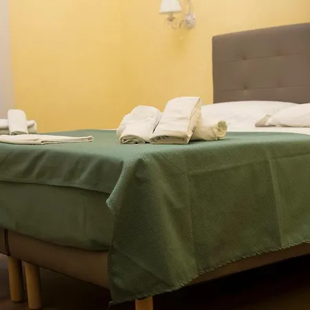 Bed & Breakfast La Breccia A Porta Pia