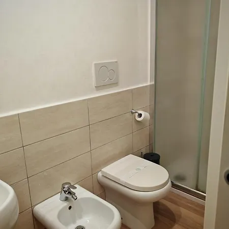 La Breccia A Porta Pia לינה וארוחת בוקר